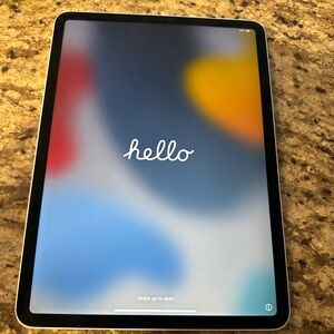 10th generation iPad 64GB